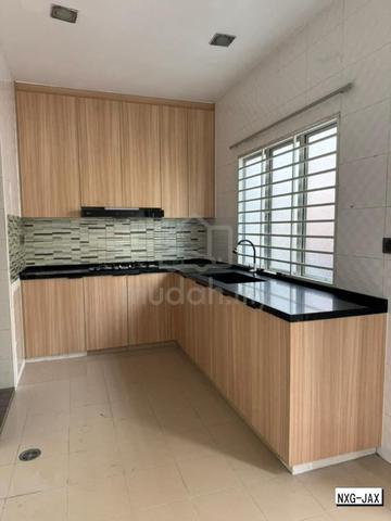 2 storey Bandar Parklands Klang AEON Mall LRT3 KESAS Fully Furnished 1