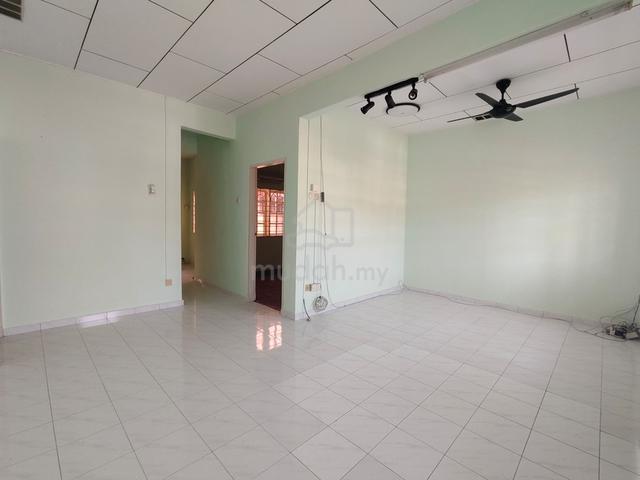 For Rent Taman Kota Laksamana Seksyen 1 Melaka, 1st Floor Town House 1