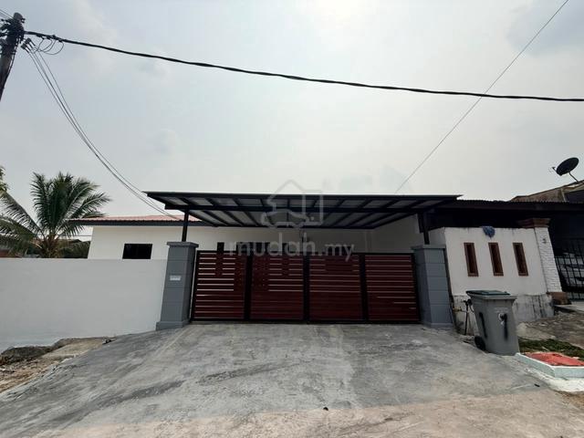Near Tun Aminah | 1 Storey with 5bedroom Corner 1