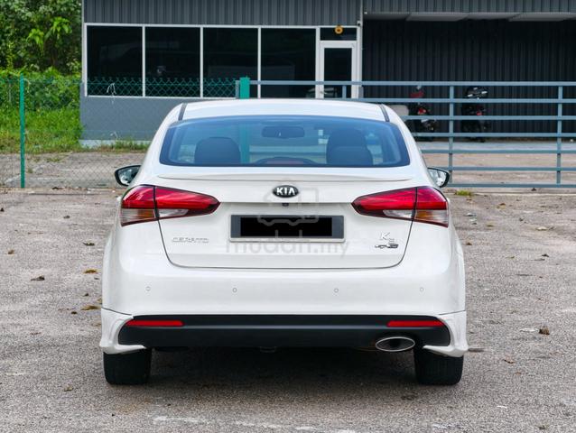 2017 Kia CERATO 1.6 K3 FACELIFT CHEAPEST HIGH LOAN - 2