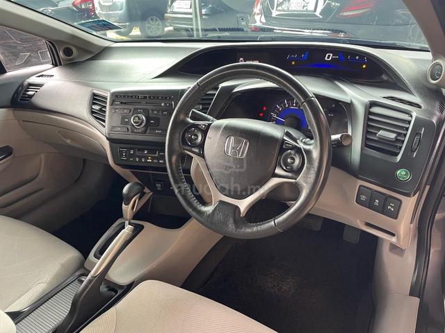 2016 Honda CIVIC 1.8 S FACELIFT (A) - 5