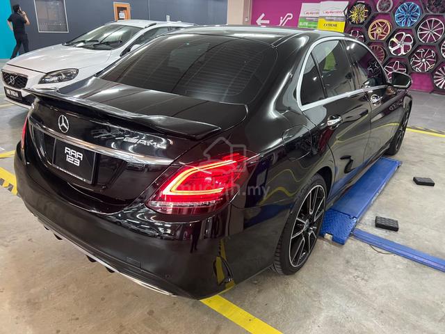 2018 Mercedes Benz C-CLASS 2.0 300 AMG LINE (CKD) - 2