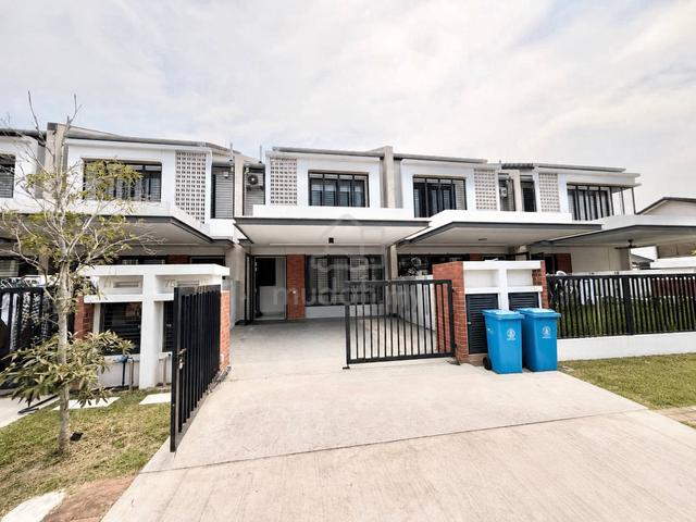 Cabinet Cantik di Double Storey Elmina Green 1, Shah Alam 1