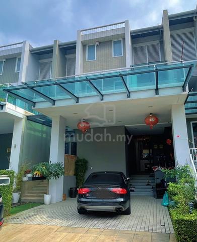 Putra Height Subang Jaya π‘3.5 storey Bangalow , modern renovation 1