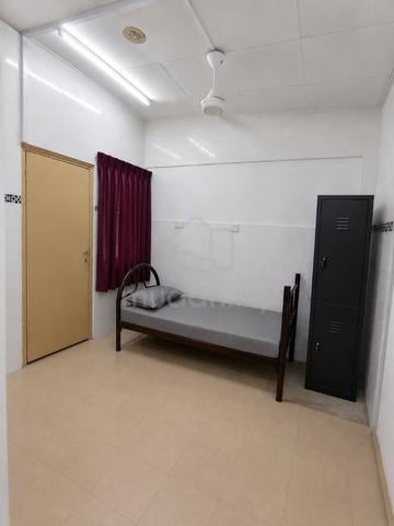 S2 Bilik Lelaki Selesa | Bukit Chedang| Dekat Oakland & Sendayan 1