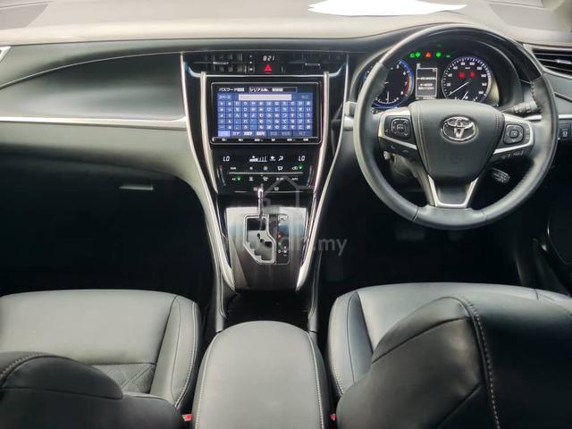 2020 Toyota HARRIER PREMIUM 2.0 (A) ready stock - 5