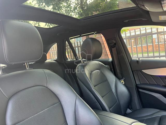 True 18/19 Mercedes Benz GLC 250 AMG DirectOwner - 5