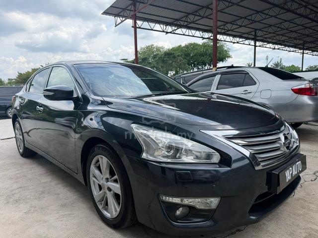 Nissan Teana 2.5 XV l Year 2014 l Reverse Camera - 5