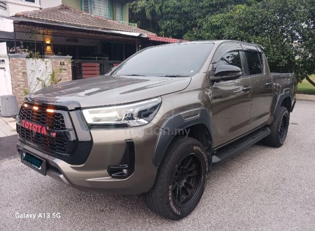 Hilux v spec - 2