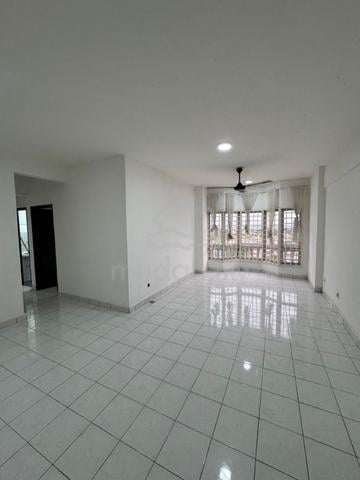 LOW DEPOSIT | Dwi Mahkota Apartment | Taman Bukit Aliff | Tampoi | PF 1
