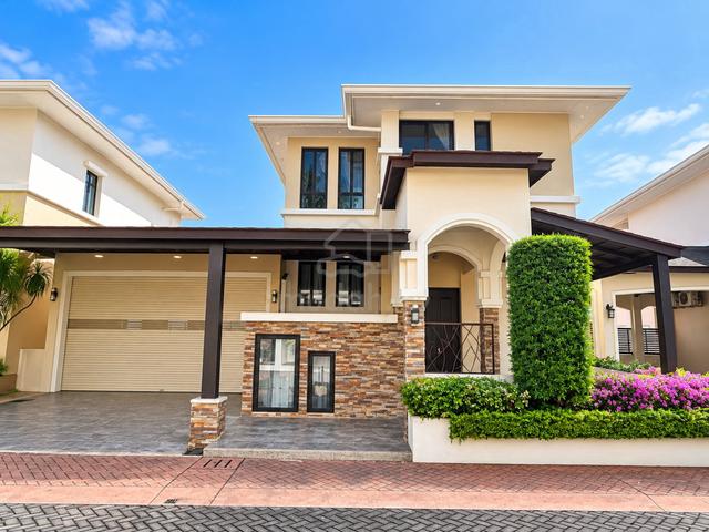 Moonlight Bay 4 Storey Villa Bungalow Batu Ferringhi  [Private Lift] 1