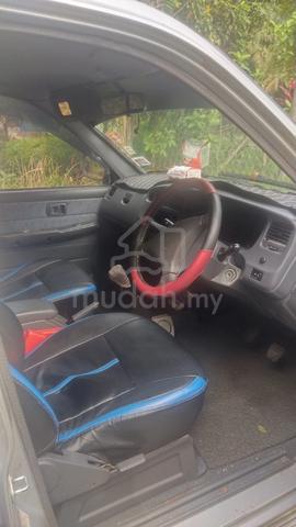 2001 Toyota UNSER 1.8 GLI FACELIFT (M) - 3