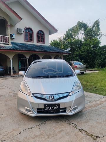 2013 Honda JAZZ 1.3 (HYBRID) FACELIFT (A) - 3