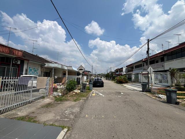 Kulai Taman Kota Kulai Jalan Pinang Single Storey Terrace House 1