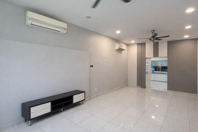Orange Garden | Pool Side Unit | Taman Desa Oren 1