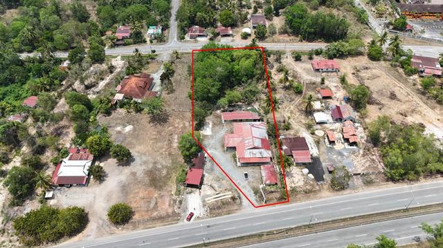 Tanah Luas + Restoran di Sintok 1
