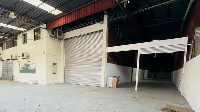 Johor Jaya 1.5 Storey Semi-D Factory Fully Extend Cover with Awing 1