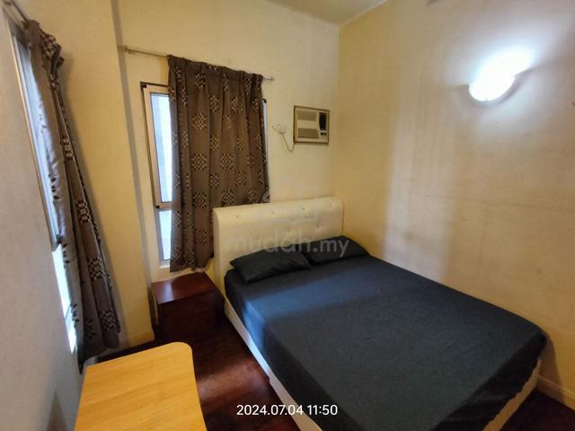 [Near LRT] Male, Balcony Room, Seri Maya,10mins to KLCC, walk to LRT, 1