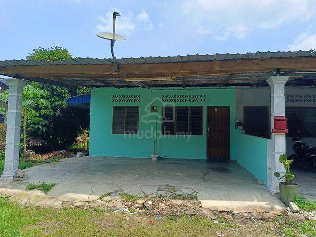 Rumah sewa junjung 1