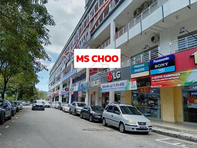 Golden Triangle Shoplot 1400 sq ft 1