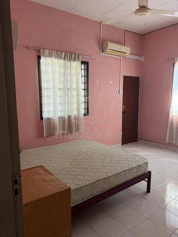 master bedroom with bathroom attached 1