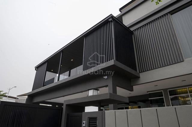 Freehold 2 Storey Bungalow Corner Lot Saujana Heights 1