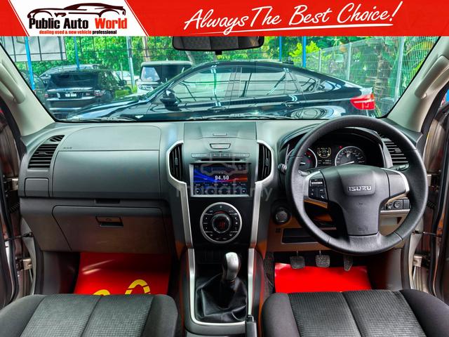 Isuzu D-MAX 2.5 VGS (M) PREMIUM 4X4 F/LIFT PERFECT - 3