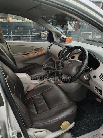 2010 Toyota INNOVA 2.0 G FACELIFT (A) - 5