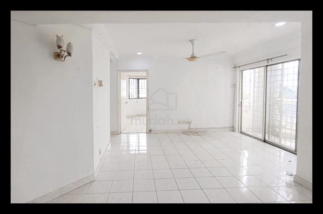 D’ Casa Condominium 1