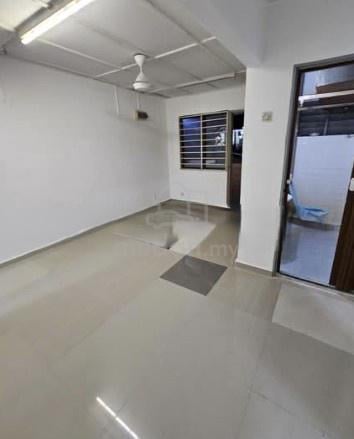Flat Pandan Indah 1
