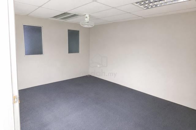 Level 1 Shop Office 1400sf, SG3 Close To MayBank Taman Sri Gombak 1