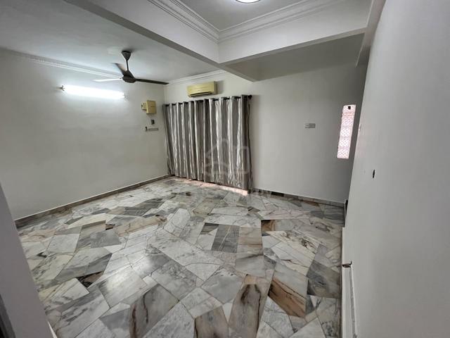 Taman Sentosa, Klang Double Storey House For Rent 1