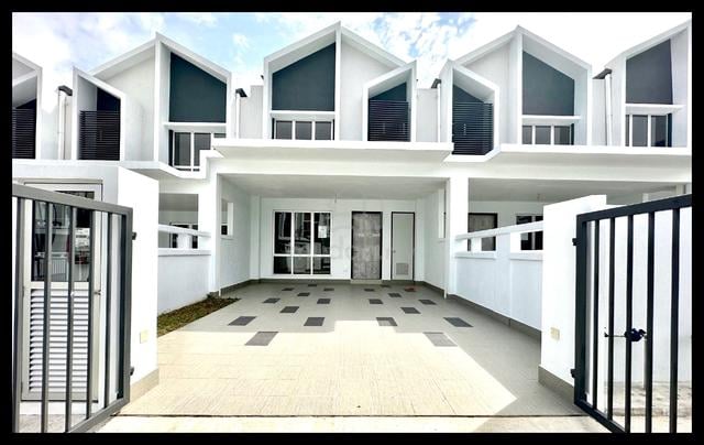 DEPOSIT FLEXIBLE🔥 BARE NEW UNIT 2 Storey Aderyn Setia Alamsari Bangi 1