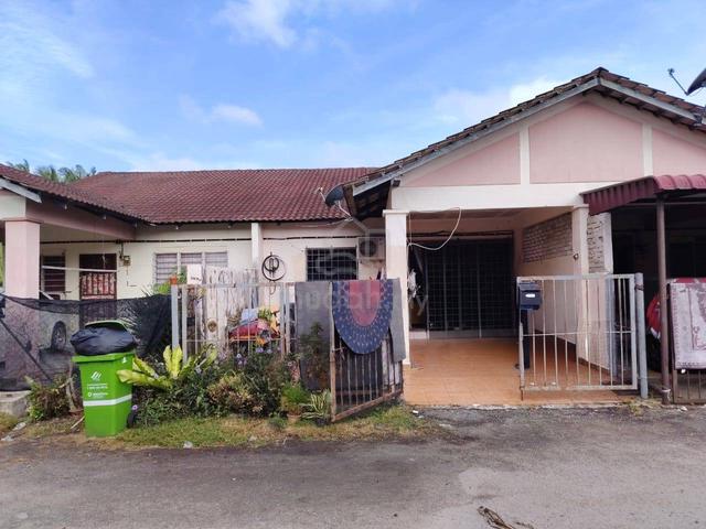 Rumah MURAH teres setingkat mahkota permai batu 11 1