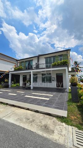 J Suites@Scientax Jenjarom  1