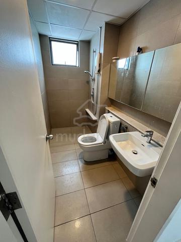 The WaterEdge Apartments @ Senibong Cove 1