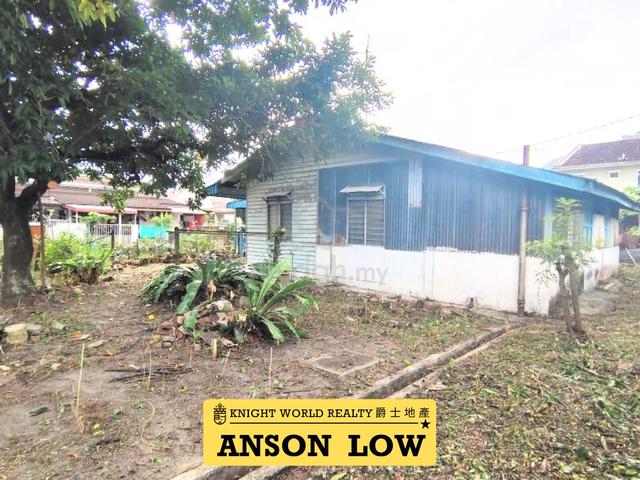 [ FOR REBUILD ] 1 Storey Bungalow | Land 4,597sf | Island Glades 1