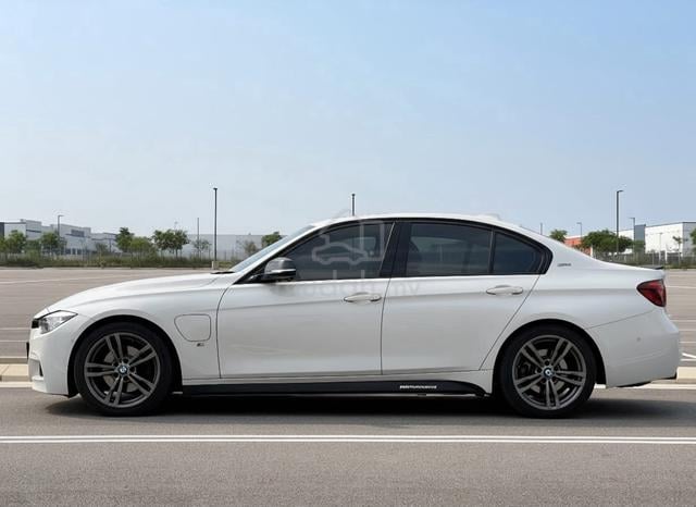 [2017] BMW 330e 2.0 M-Sport (AT) Tip Top Condition - 3