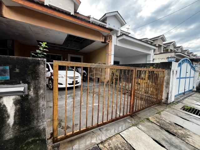 FREEHOLD Teres Dua Tingkat Halaman Meru Impian 1