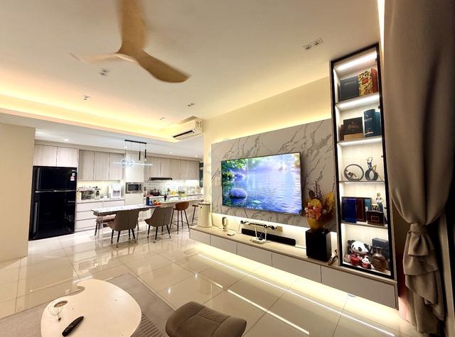 East Parc @ Menjalara 1