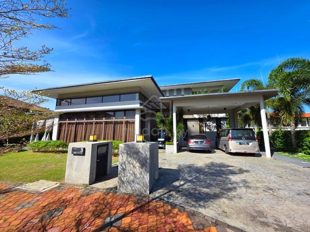 [RENOVATED] Presint 10 Putrajaya Double Storey Bungalow 1