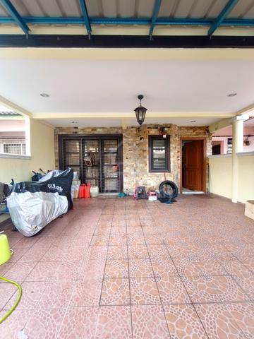 RENOVATED 2 Storey Seksyen 8 Bandar Baru Bangi Gated Guarded 3