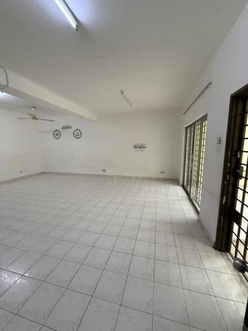 Bandar Putra IOI , Jalan Nuri, 2 Storey House For Rent 1