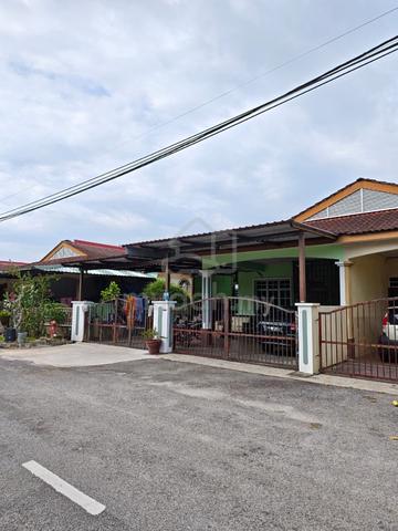 Semi-D Setingkat Freehold Taman Mutiara Parit Buntar 4 Bilik 1