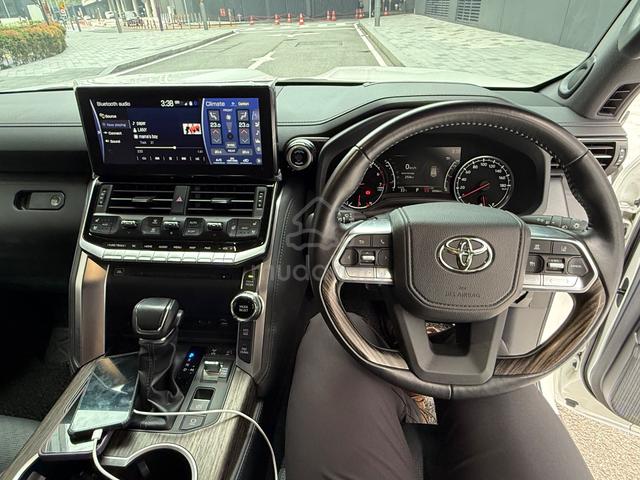 USED 23/25 Toyota LAND CRUISER 300 3.4 ZX 7-Seater - 5