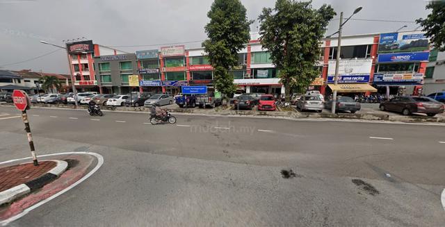 taman selaseh 2 sty corner shoplot-2875 sqf-batu caves 1