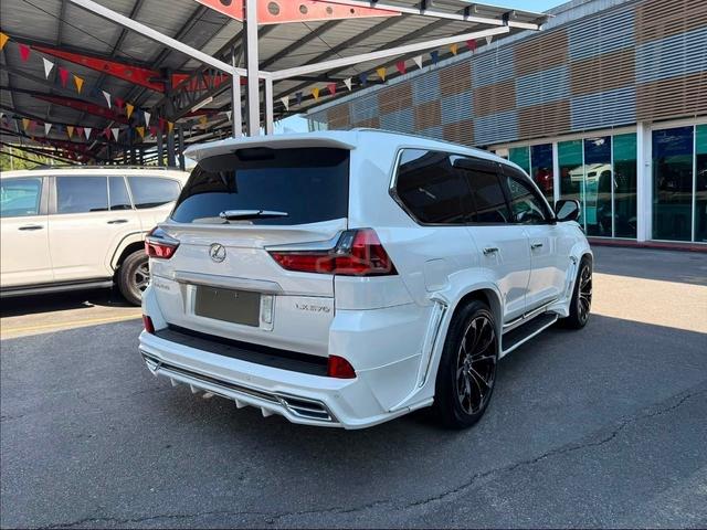 2019 Lexus LX570 5.7 (A) - 2