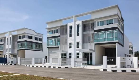 Golden Gateway Semi-Detached Corner unit Factory Warehouse Valdor 1
