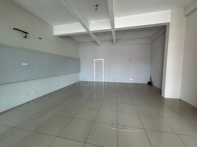 Ground Floor Shoplot [SIMPANG AMPAT] Facing Main Road 1600sqft !!! 2