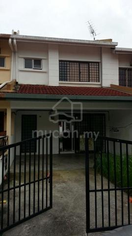 Basic Unit 2 Storey Taman Pinggiran Putra Open Facing near Equine MRT 1